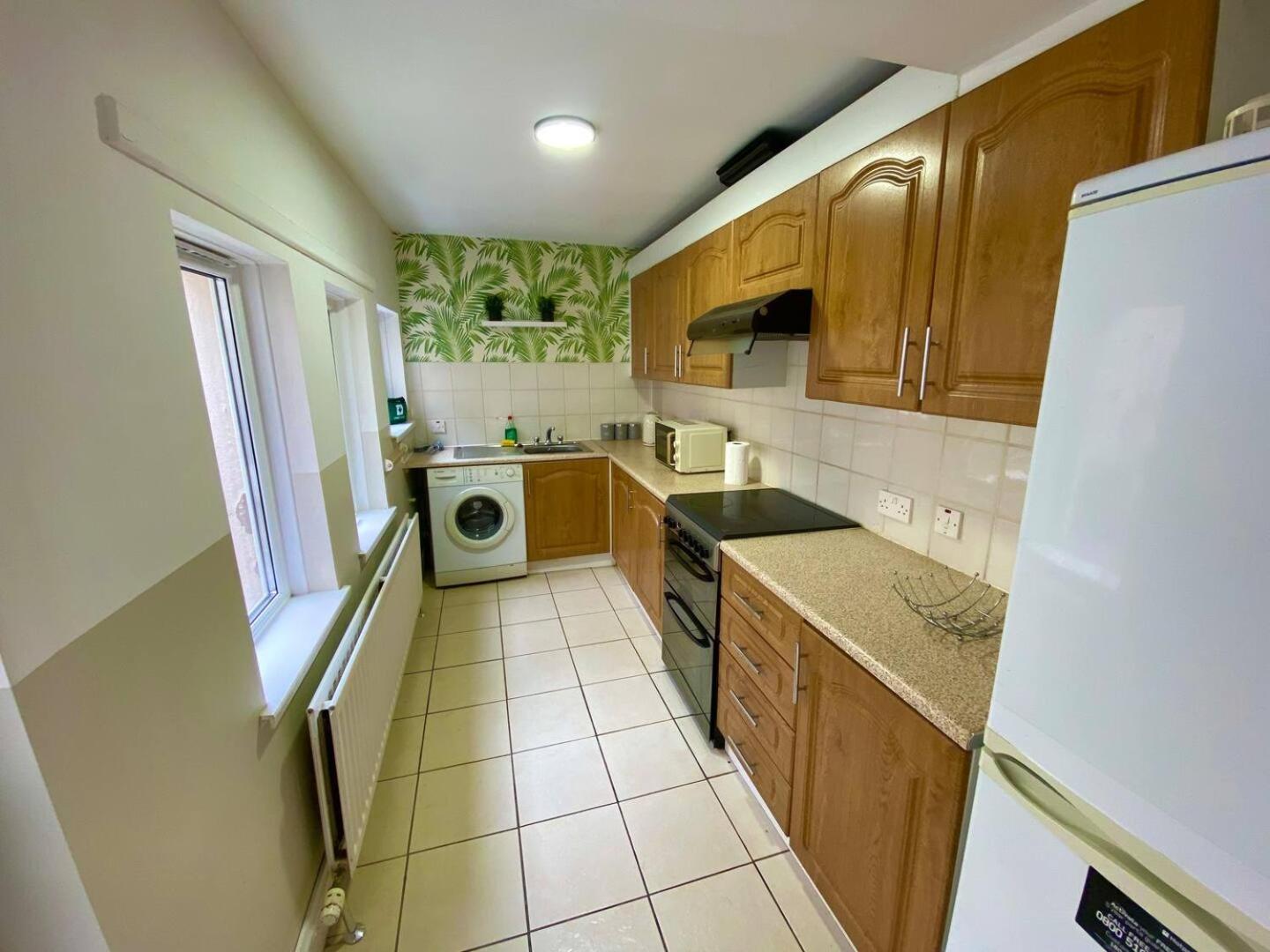 2Br City Side House Belfast Bagian luar foto