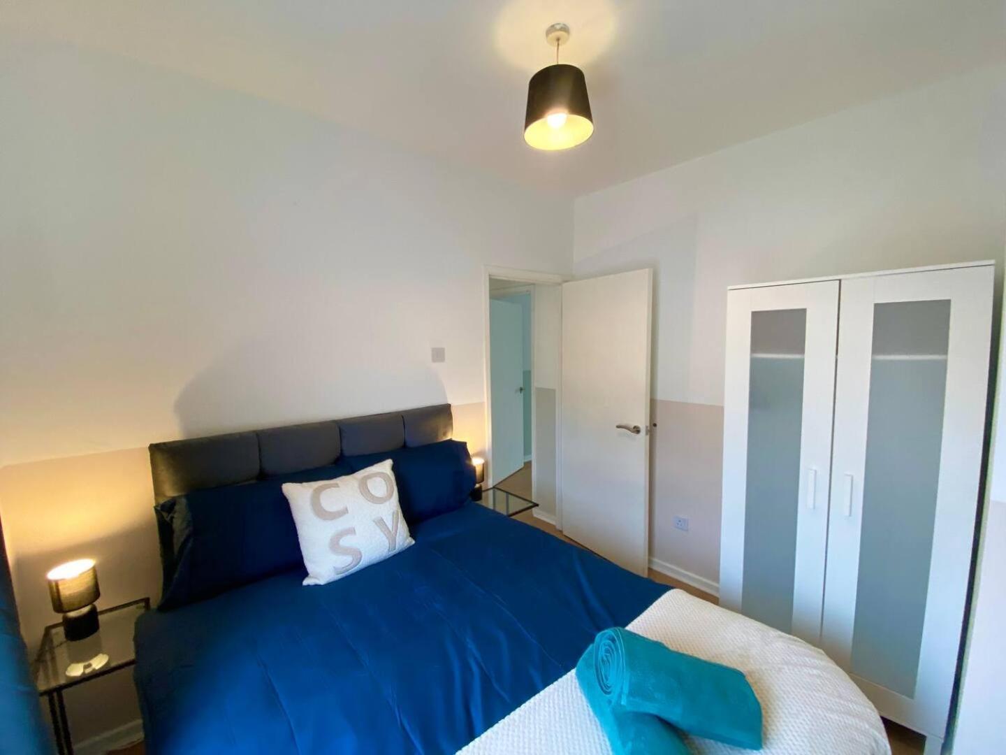 2Br City Side House Belfast Bagian luar foto